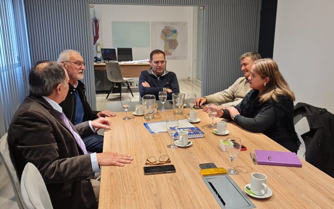 MÁS GESTIÓN: REUNIÓN CON EL MINISTRO DE COOPERATIVAS